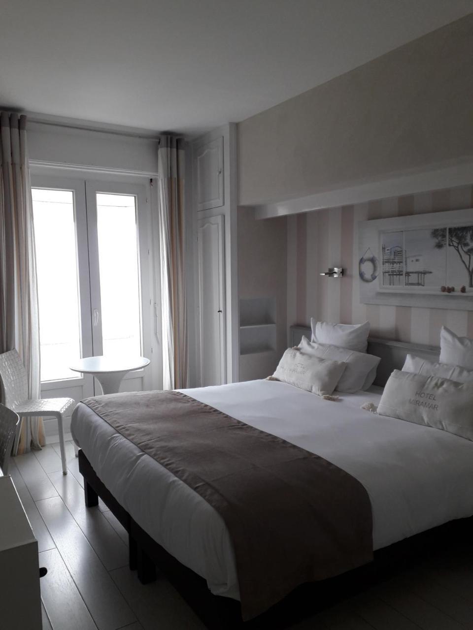 Hôtel The Originals Miramar, Royan Pontaillac Exterior foto